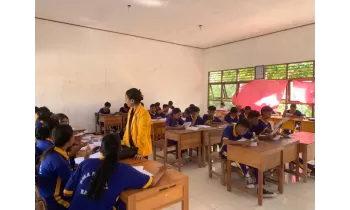 Mahasiswa Undana Kupang Lakukan Penelitian Inovatif di SMAN 1 Raijua